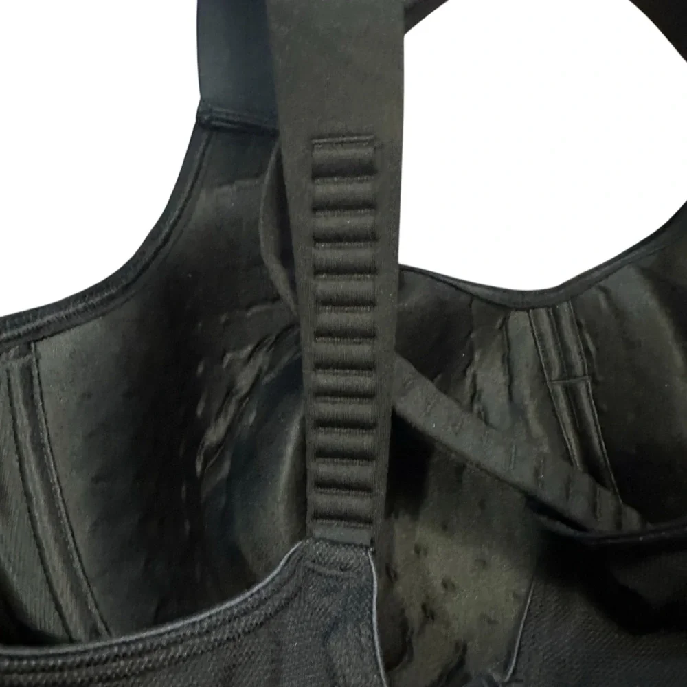 Livi Active max support underwire 44 DD Sports‎ Bra adjustable straps